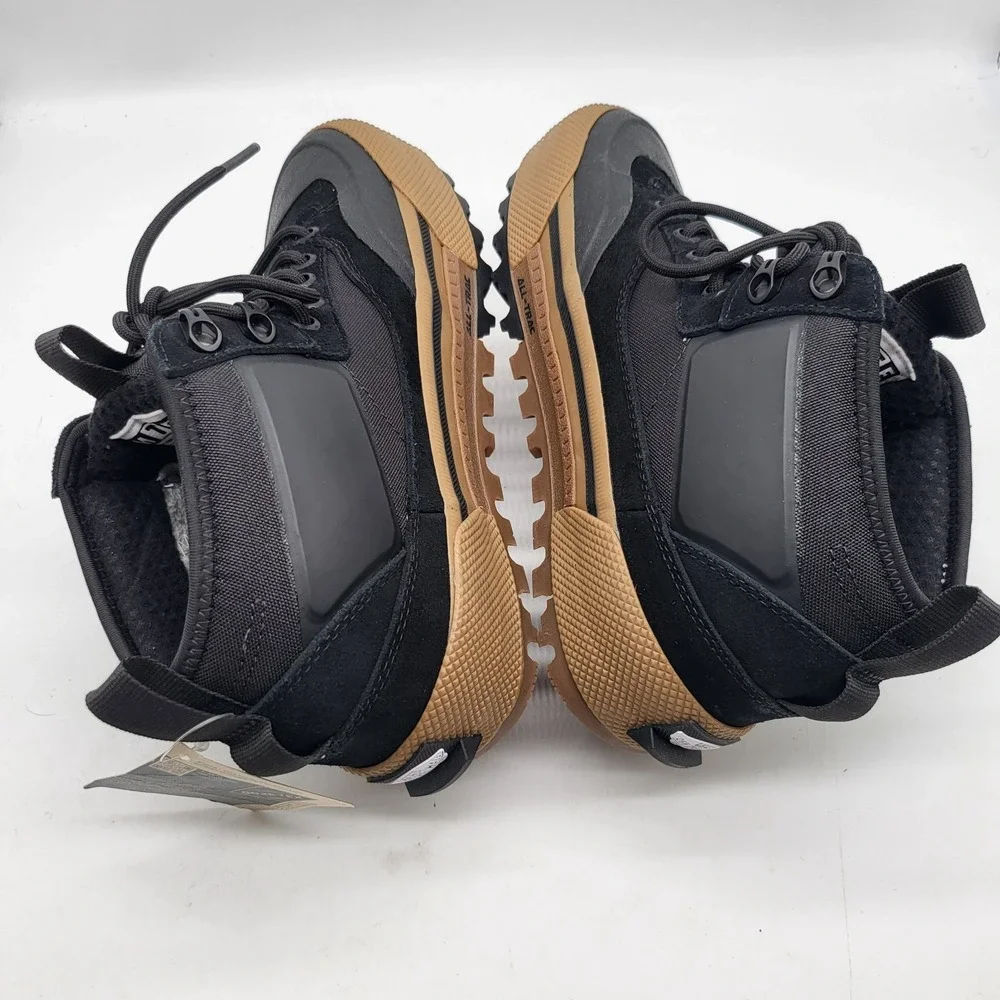 Vans Half Cab MTE GORE-TEX Men's 6.5 Womens 8 Black Gum Skate Shoes VN000CVMB9M1